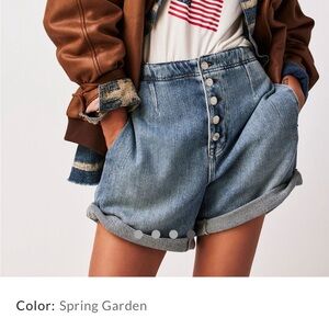 EUC We The Free OSAKA loose fit Rare Shorts blue, size 25 holiday, relaxed fit